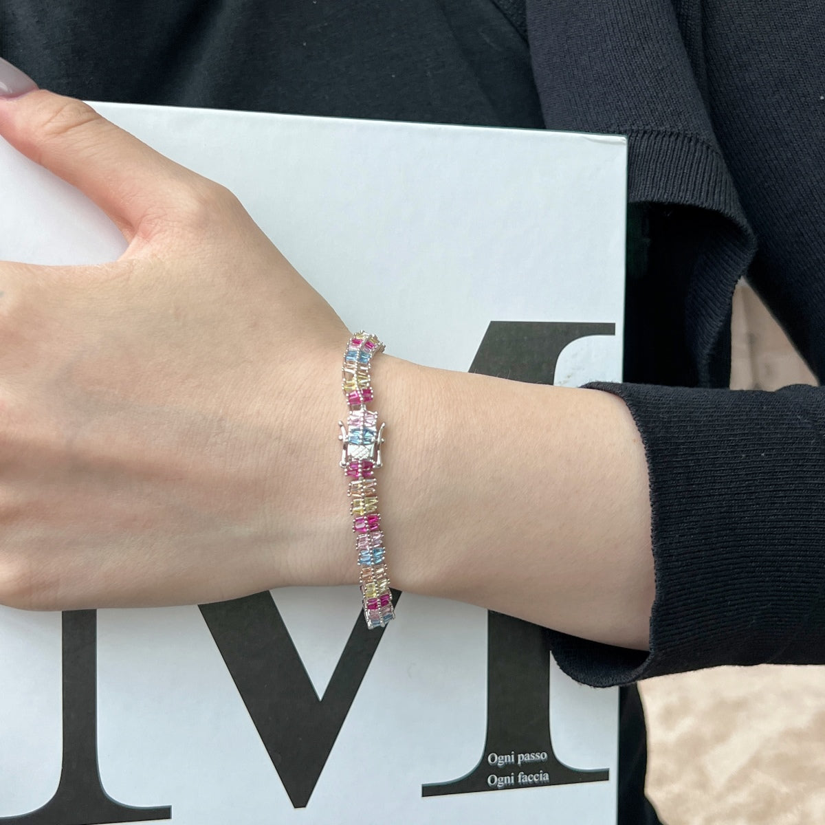 [Regalia Jewelry]Sparkling Exquisite Multi Cut Party Bracelet