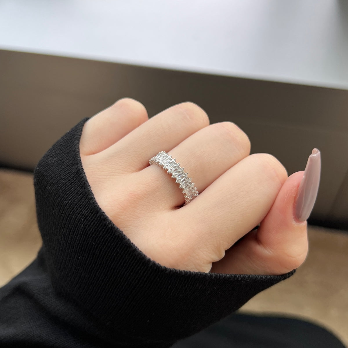 [Regalia Jewelry]Splashy Ornate Emerald Cut Cocktail Ring