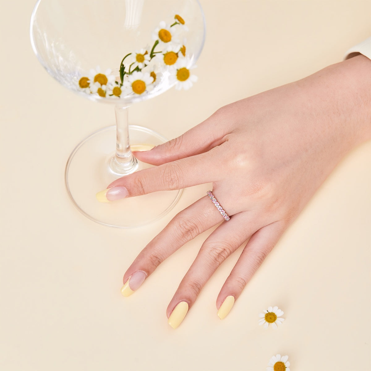 [Regalia Jewelry]Dainty Ebullient Round Cut Daily Ring
