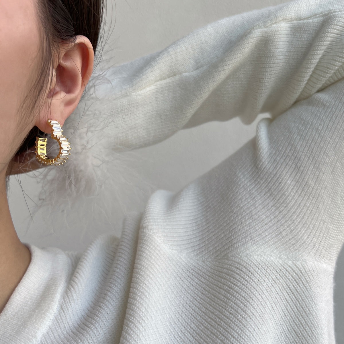 [Regalia Jewelry]Radiant Heart Cutout Earrings