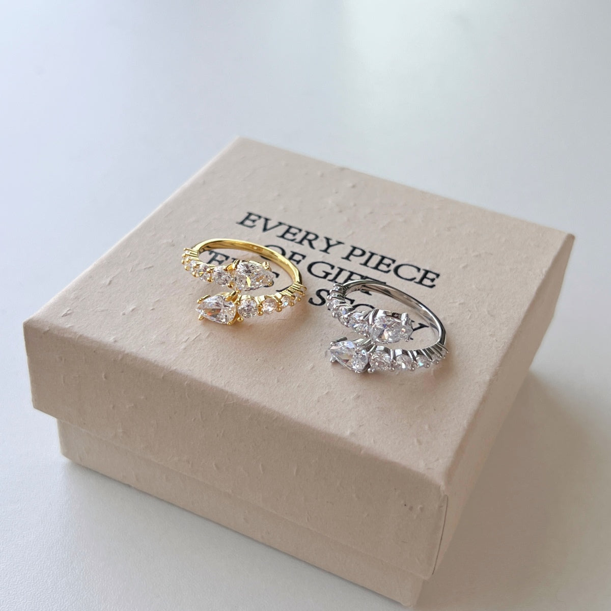 [Regalia Jewelry]Delicate Lively Snake Shape Daily Ring