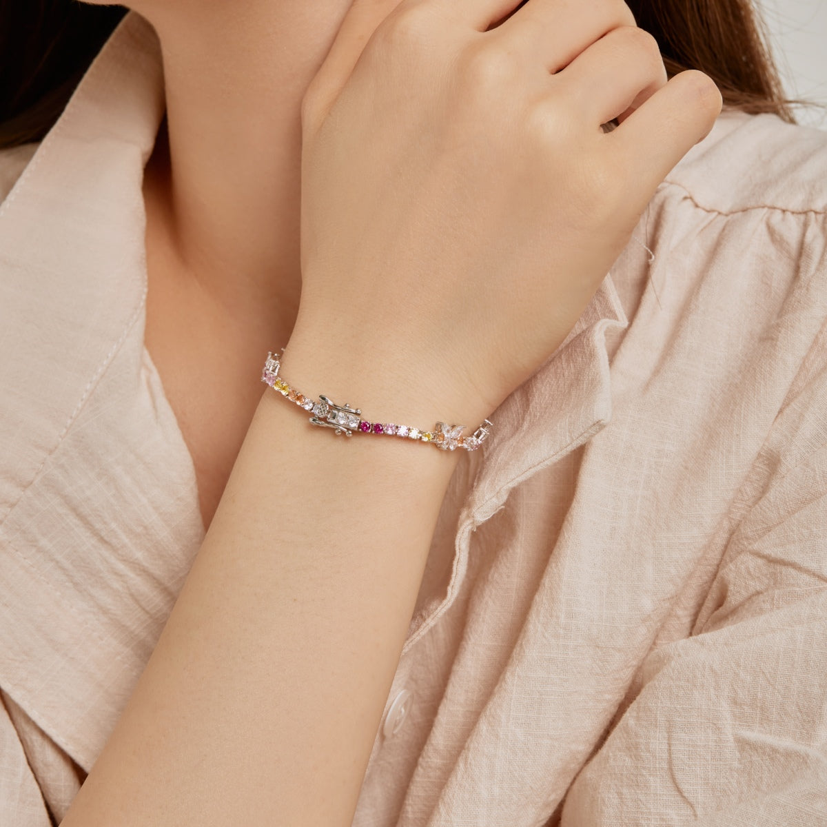 [Regalia Jewelry]Ornate Colorful Butterfly Shape Round Cut Daily Bracelet