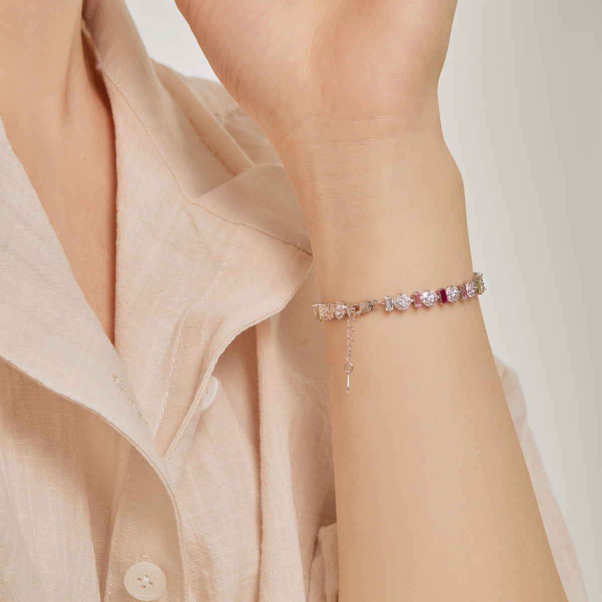[Regalia Jewelry]Radiant Colorful Round Shape Daily Bracelet