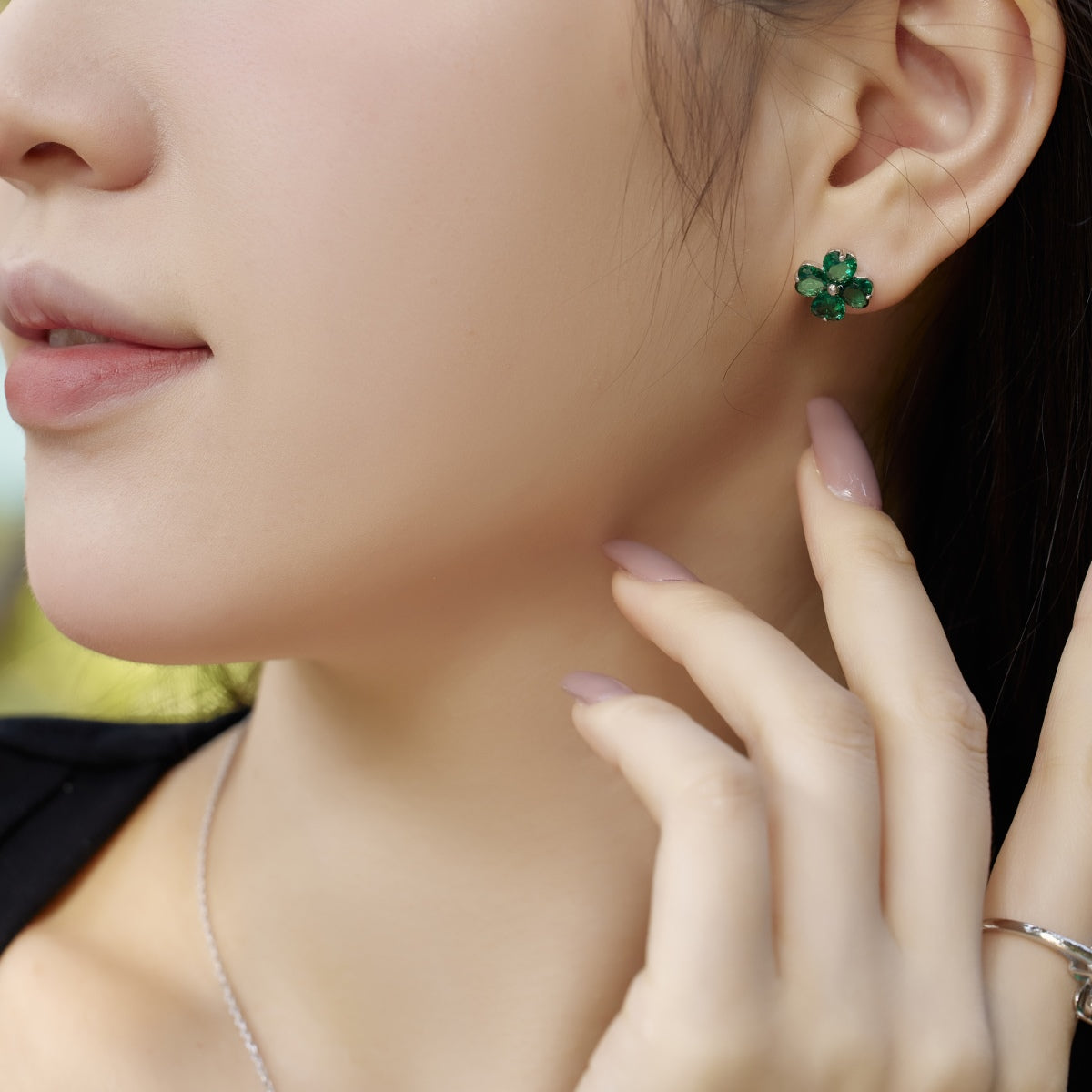 [Regalia Jewelry]Four-Leaf Clover Ball Earrings