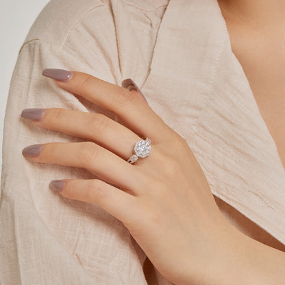 [Regalia Jewelry]Delicate Colorful Round Cut Flower Shape Wedding Ring