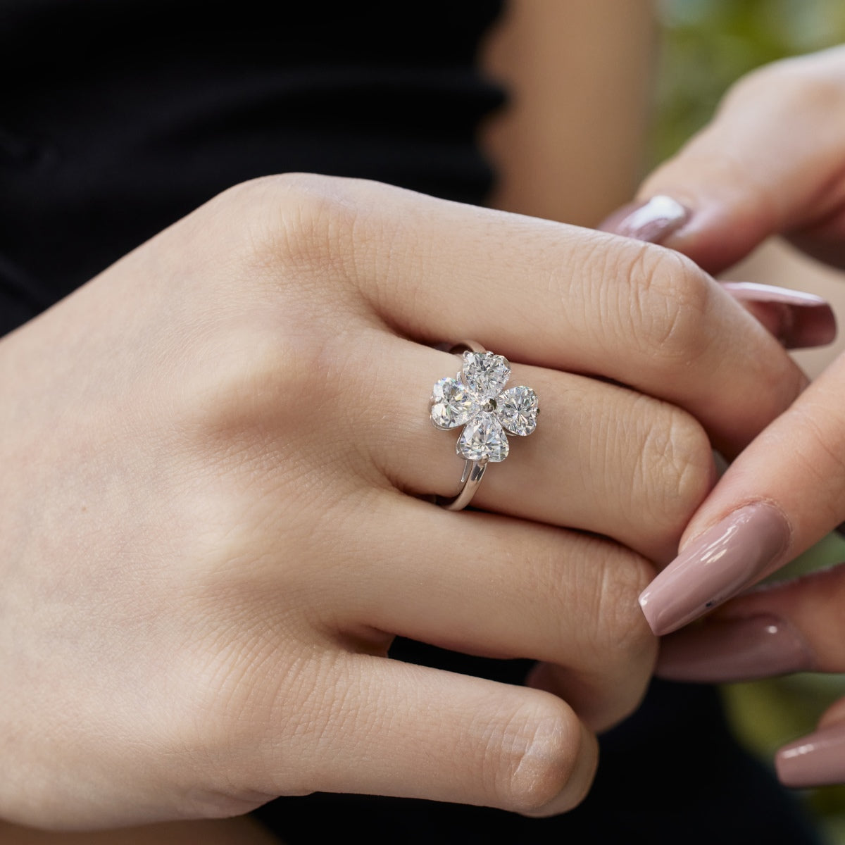 [Regalia Jewelry]Heart-shaped Four-Leaf Clover Ball Ring