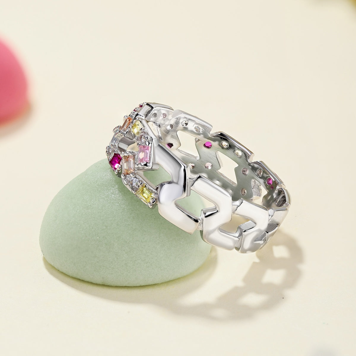 [Regalia Jewelry]Sparkling Vibrant Emerald Cut Daily Ring