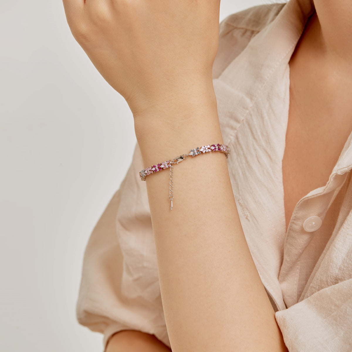 [Regalia Jewelry]Unique Colorful Butterfly Shape Party Bracelet