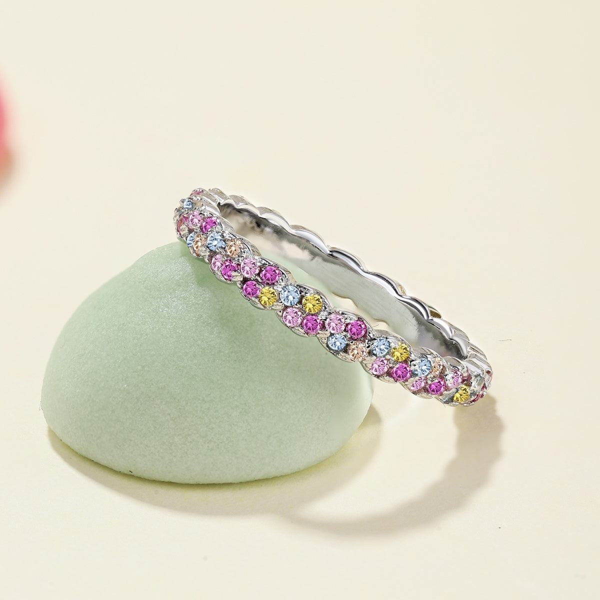 [Regalia Jewelry]Dainty Ebullient Round Cut Daily Ring