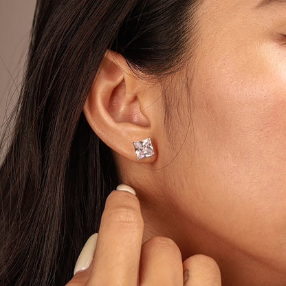 [Regalia Jewelry]Ornate Square Shape Earrings