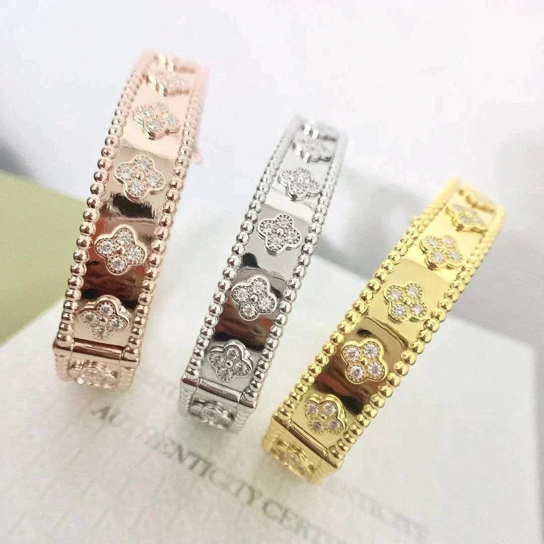 [Regalia Jewelry]CLOVER BRACELET 8MM DIAMONDS