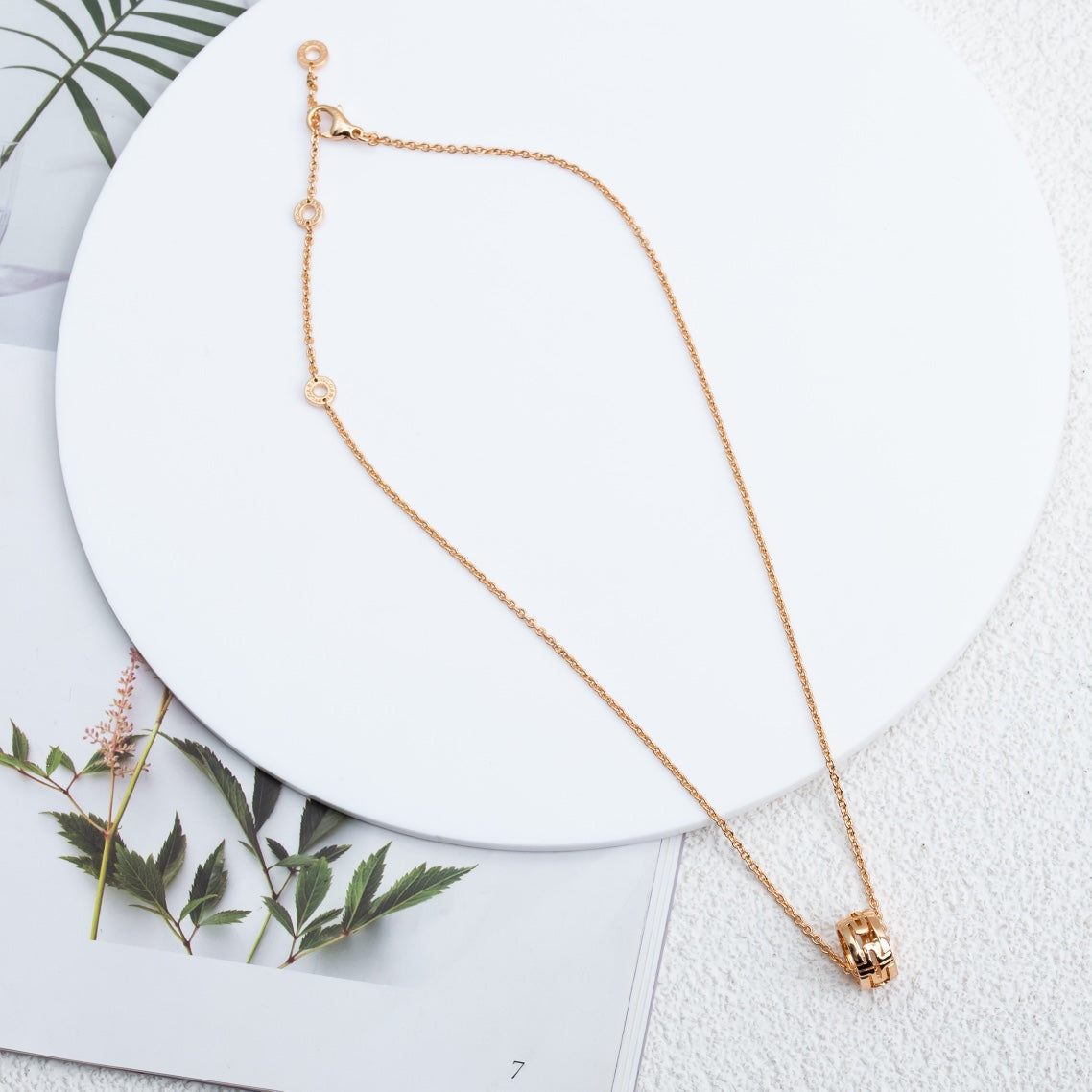 [Regalia Jewelry]PARENTESI NECKLACE PINK GOLD