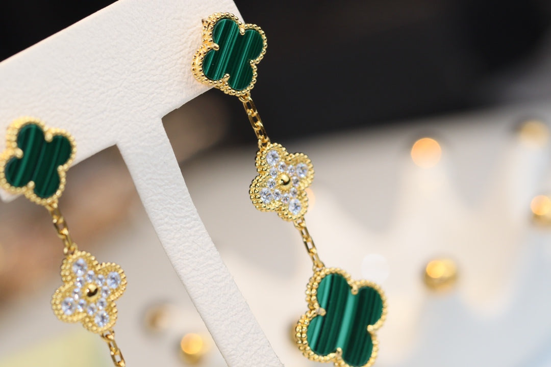[Regalia Jewelry]CLOVER EARRINGS GOLD MALACHITE DIAMOND 3 MOTIF