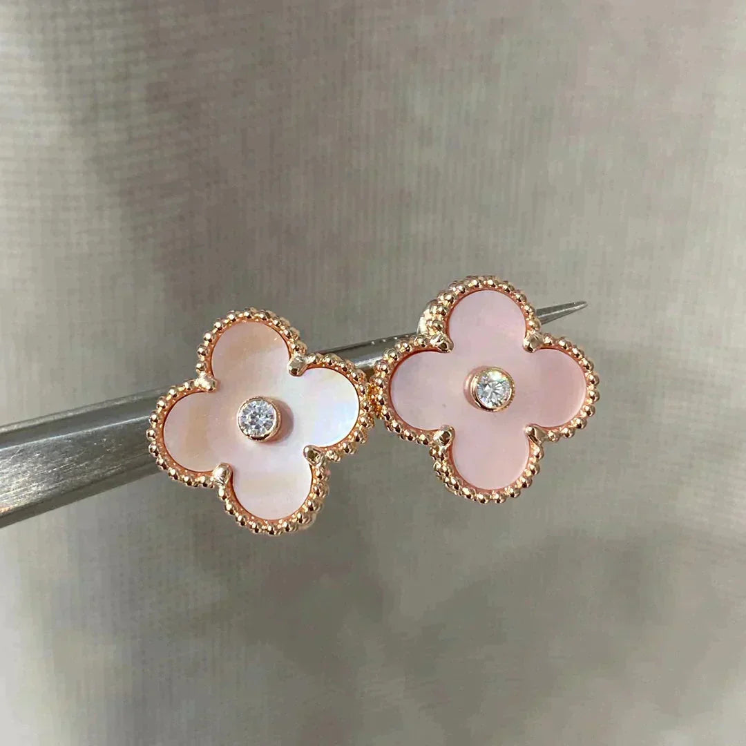[Regalia Jewelry]CLOVER MEDIUM 1 MOTIFS  PINK MOP DIAMOND EARRINGS