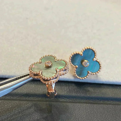 [Regalia Jewelry]CLOVER MEDIUM 1 MOTIFS GRAY MOP  DIAMOND EARRINGS