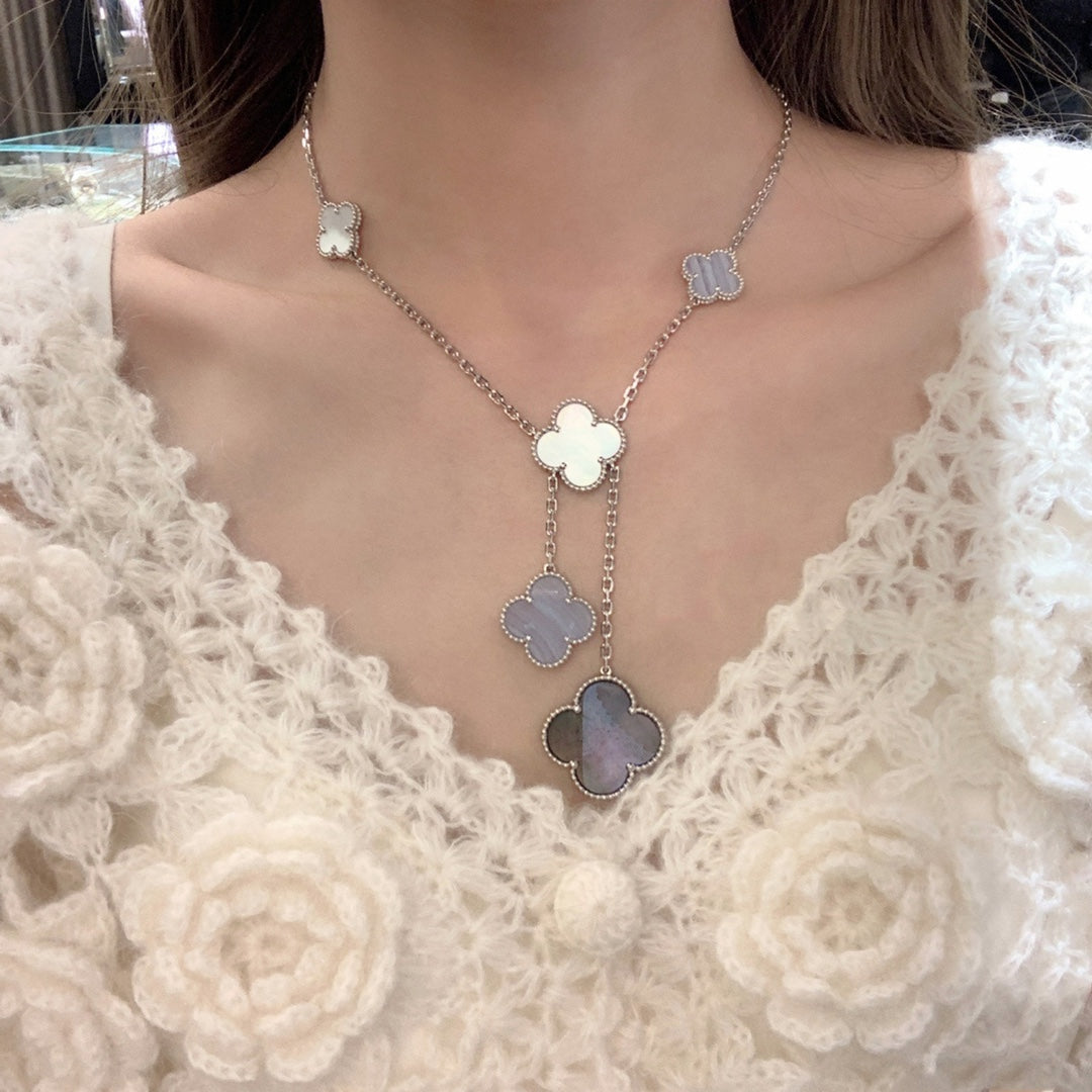 [Regalia Jewelry]CLOVER MOP CHALCEDONY NECKLACE SILVER 6 MOTIF