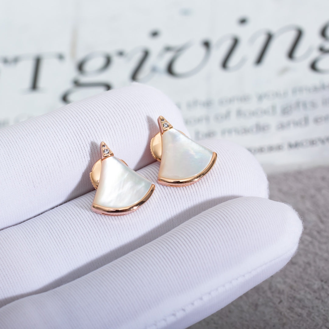 [Regalia Jewelry]DIVAS DREAM EARRINGS PINK GOLD