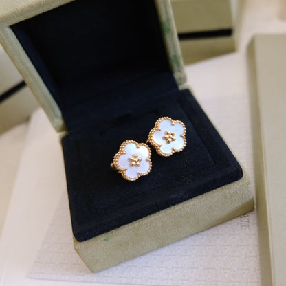 [Regalia Jewelry]LUCKY WHITE MOP EARRINGS