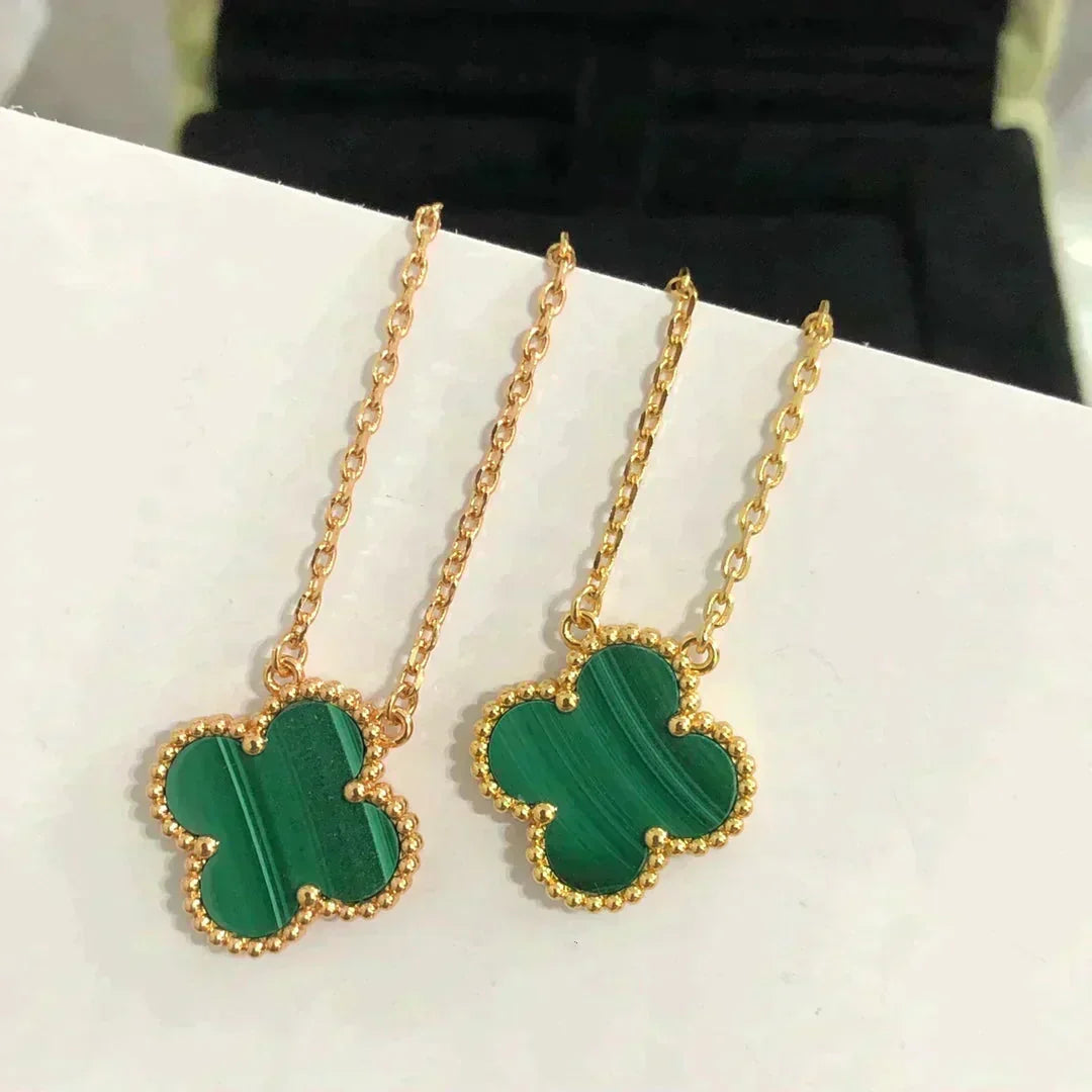 [Regalia Jewelry]CLOVER 15MM MALACHITE SINGLE FLOWER  NECKLACE