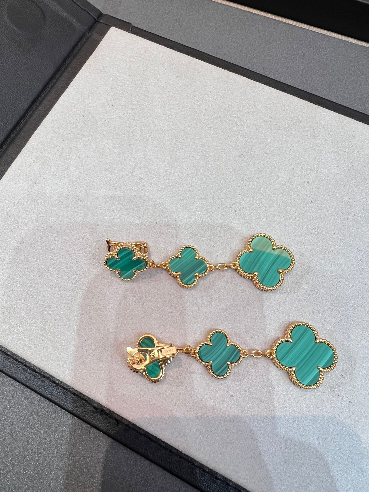 [Regalia Jewelry]CLOVER MALACHITE 3 MOTIFS GOLD