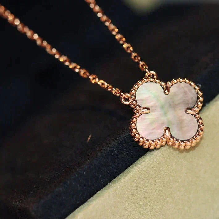 [Regalia Jewelry]CLOVER 15MM  GRAY MOTHER OF PEARL NECKLACE