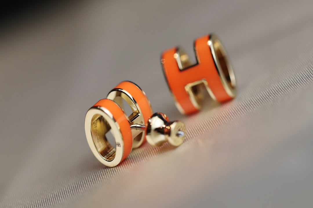 [Regalia Jewelry]MINI POP H EARRINGS ORANGE