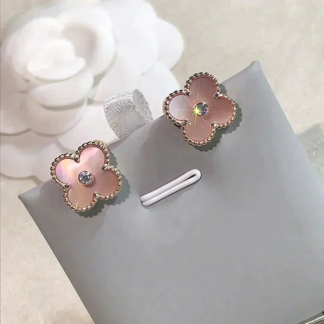 [Regalia Jewelry]CLOVER MEDIUM 1 MOTIFS  PINK MOP DIAMOND EARRINGS