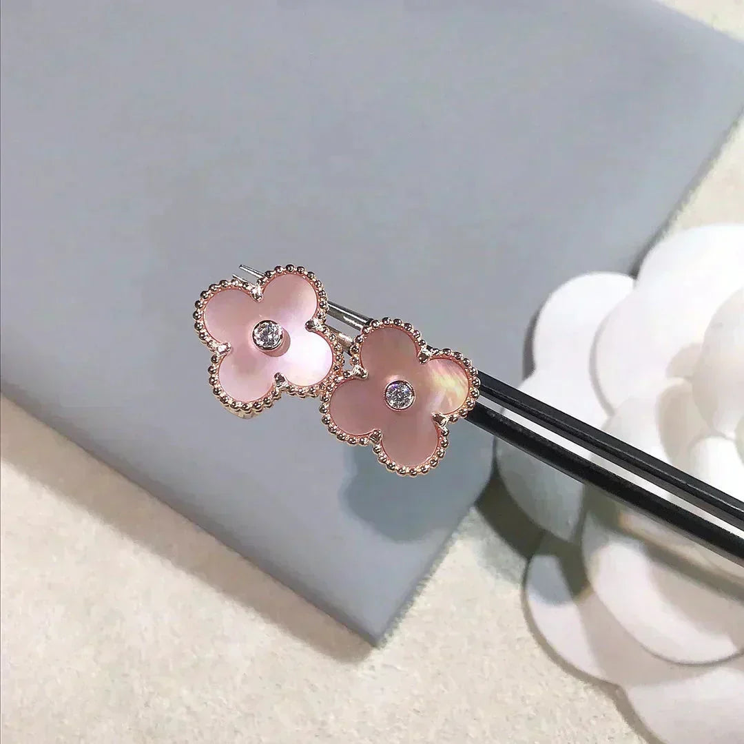 [Regalia Jewelry]CLOVER MEDIUM 1 MOTIFS  PINK MOP DIAMOND EARRINGS