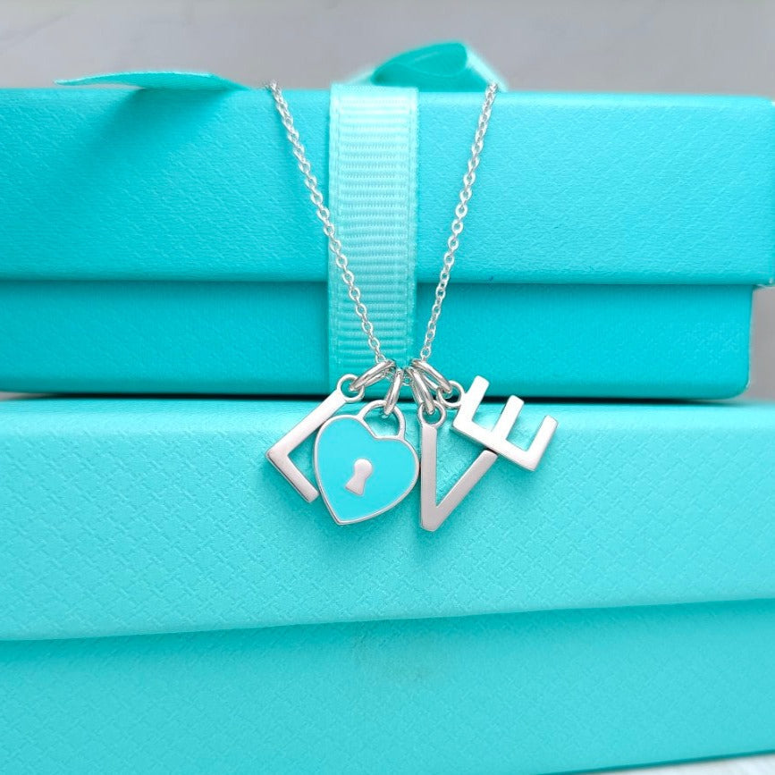 [Regalia Jewels]LOVE TEXT PEDANT NECKLACE