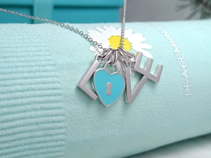 [Regalia Jewels]LOVE TEXT PEDANT NECKLACE
