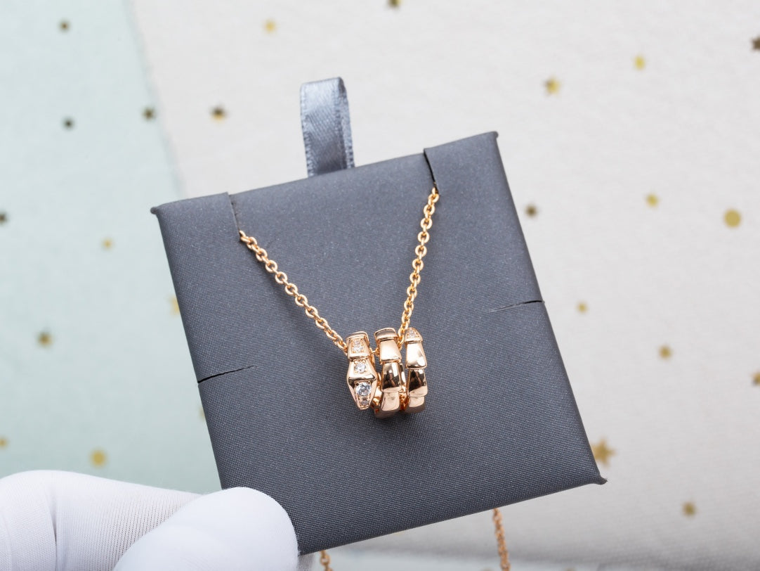 [Regalia Jewelry]SERPENTI PINK GOLD NECKLACE DIAMOND