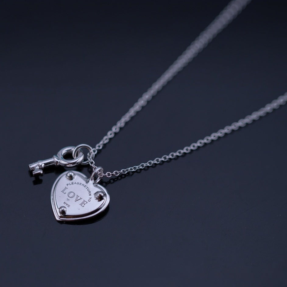 [Regalia Jewels]KEY AND HEART SILVER NECKLACE