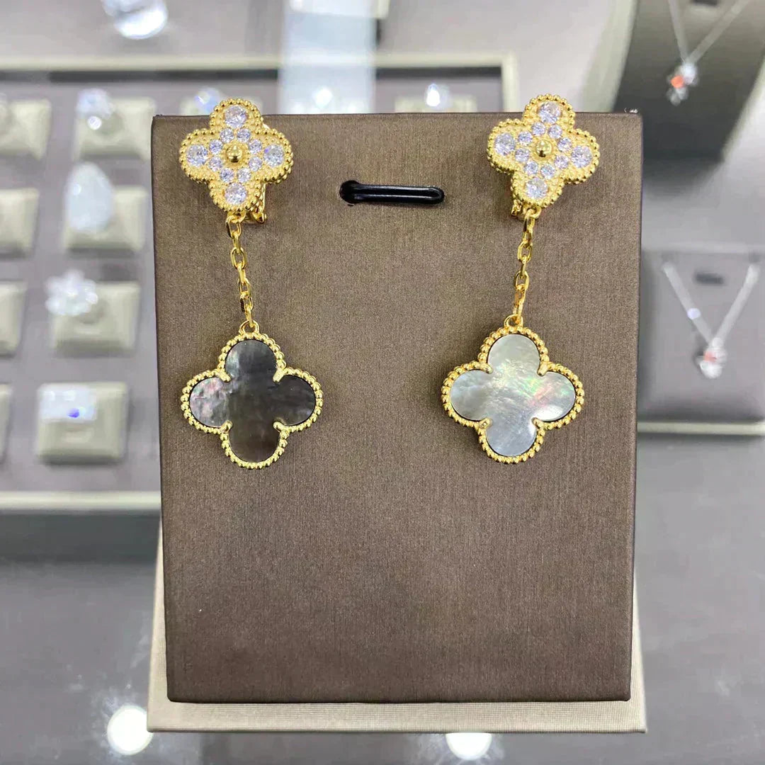[Regalia Jewelry]CLOVER  2 MOTIFS  DIAMOND  EARRINGS (MULTIPLE CHOICESç´
