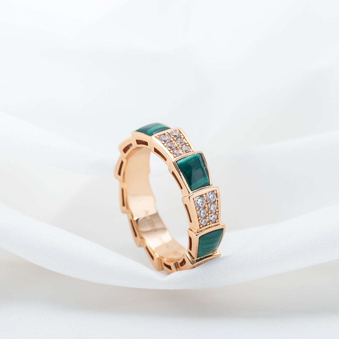 [Regalia Jewelry]SERPENTI RING PINK GOLD MALACHITE DIAMOND PAVED 4MM