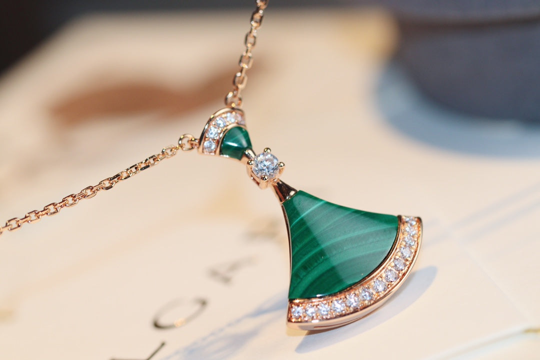 [Regalia Jewelry]DREAM NECKLACE MALACHITE DIAMOND