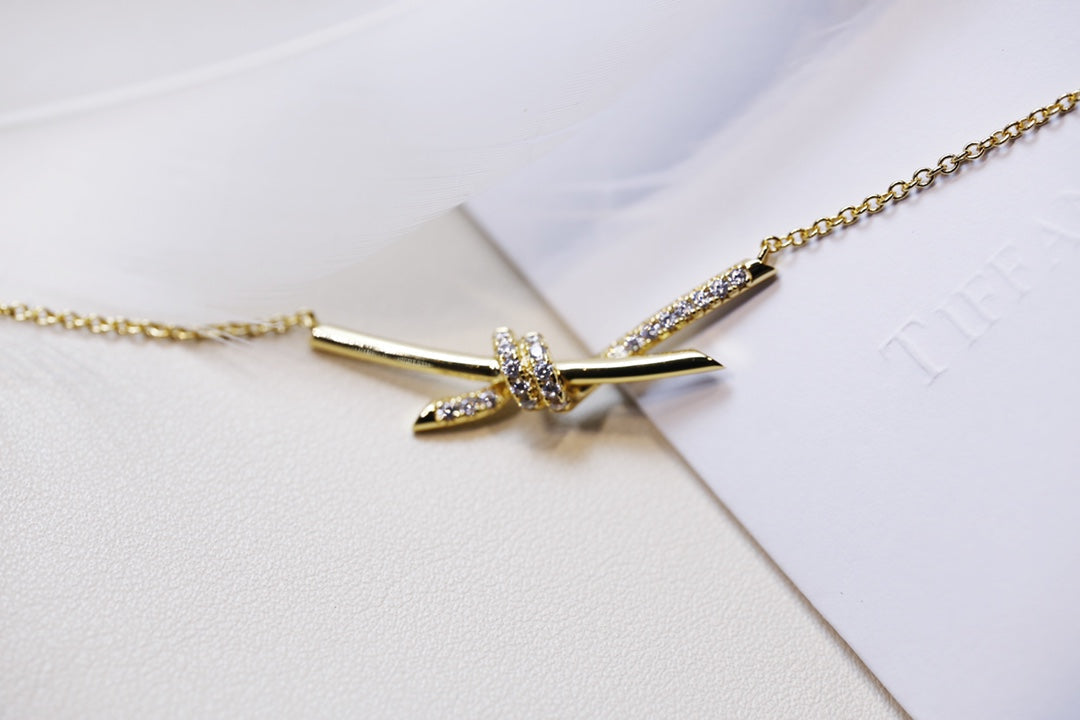 [Regalia Jewels]KNOT NECKLACE GOLD DIAMONDS