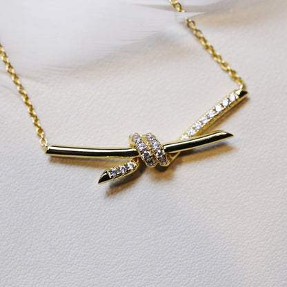 [Regalia Jewels]KNOT NECKLACE GOLD DIAMONDS