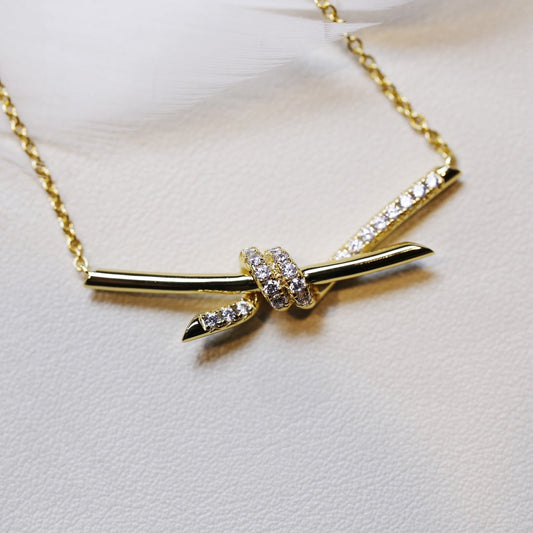[Regalia Jewels]KNOT NECKLACE GOLD DIAMONDS