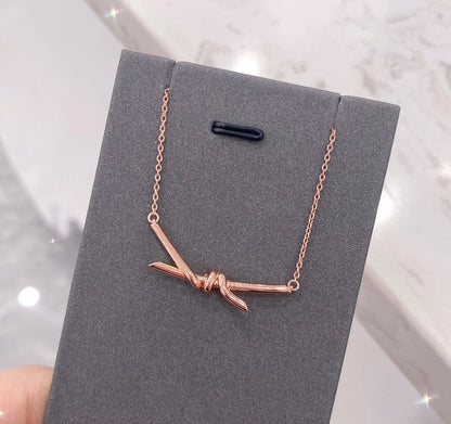 [Regalia Jewels]KNOT NECKLACE DIAMONDS