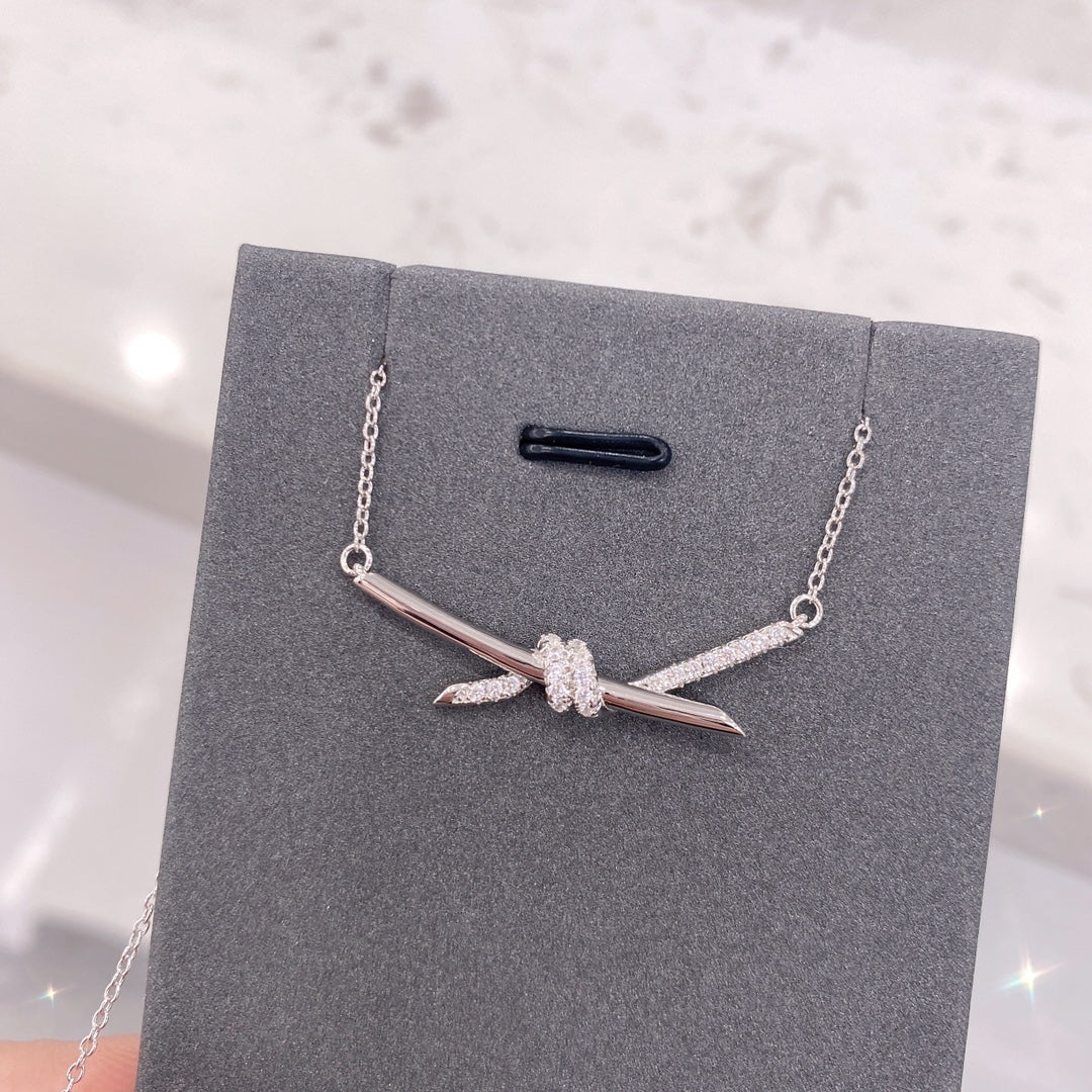 [Regalia Jewels]KNOT NECKLACE DIAMONDS
