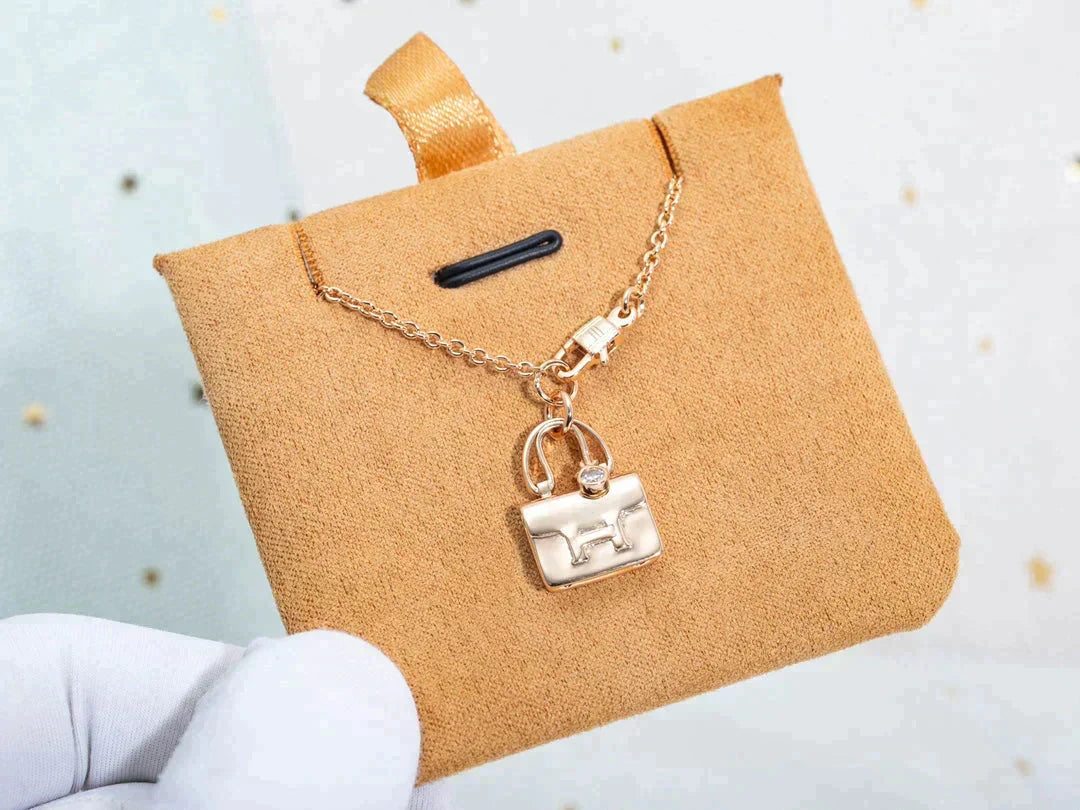 [Regalia Jewelry]AMULETTE PEDANT ROSE GOLD NECKLACE