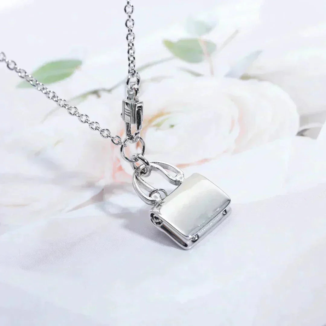 [Regalia Jewelry]AMULETTE PEDANT SILVER NECKLACE