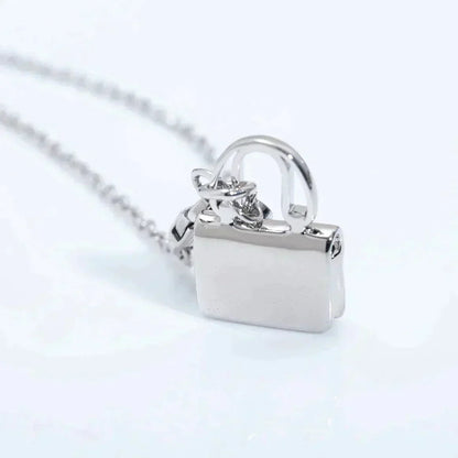 [Regalia Jewelry]AMULETTE PEDANT SILVER NECKLACE
