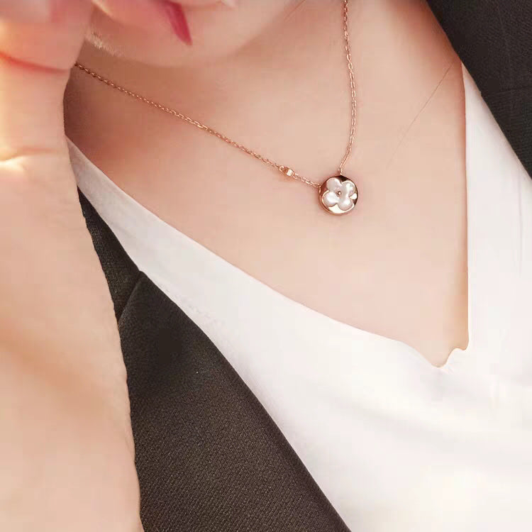 [Regalia Jewelry]SUN MOP GOLD 1 DIAMOND NECKLACE