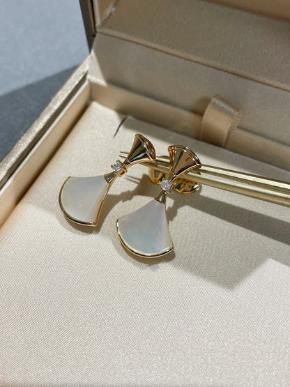 [Regalia Jewelry]DREAM MOP 1 DIAMOND EARRINGS