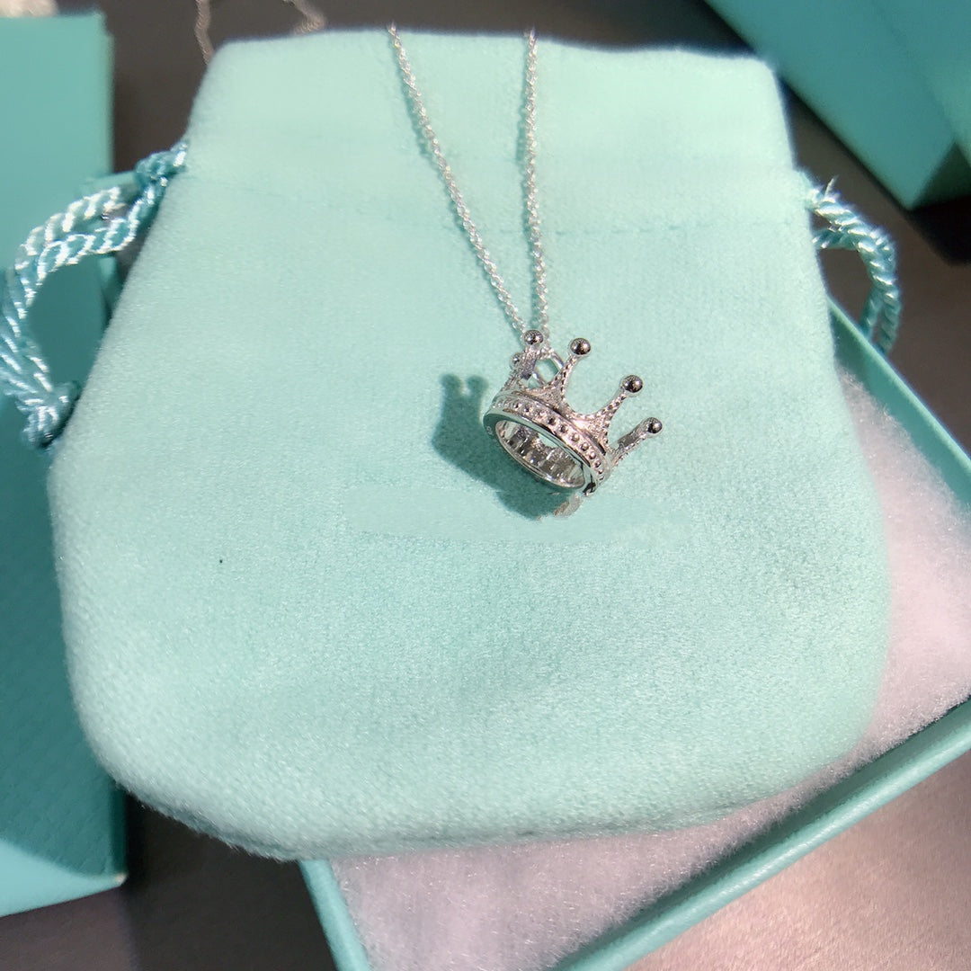 [Regalia Jewels]CROWN PEDANT NECKLACE