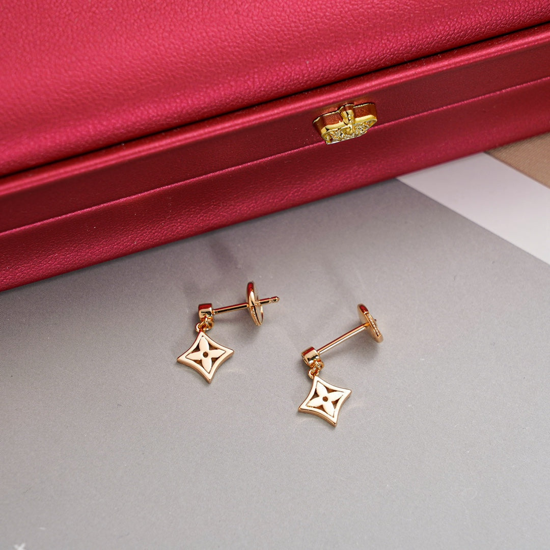 [Regalia Jewelry]STAR EARRINGS GOLD
