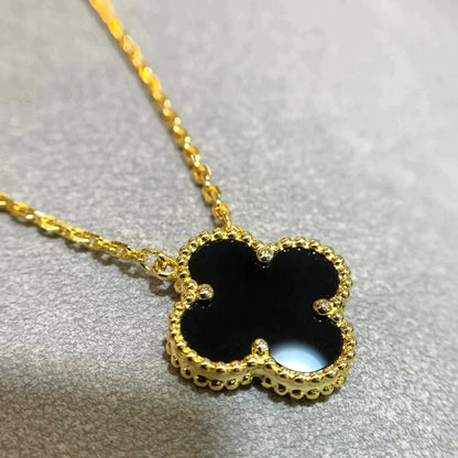 [Regalia Jewelry]CLOVER 15MM BLACK ONYX SINGLE FLOWER NECKLACE