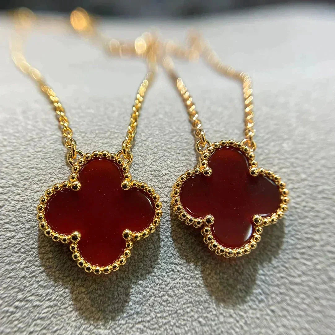 [Regalia Jewelry]CLOVER 15MM CARNELIAN SINGLE FLOWER NECKLACE