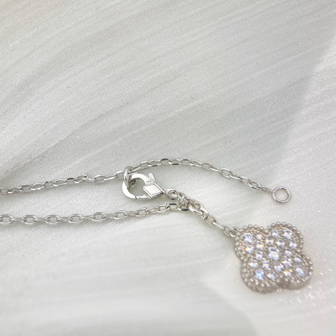 [Regalia Jewelry]CLOVER 5 MOTIFS SILVER DIAMONDS NECKLACE